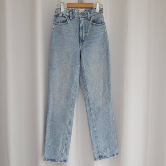 Abercrombie & Fitch Ultra High Rise 90s Straight Light Wash Jeans Sz 24/00R - Picture 3 of 10